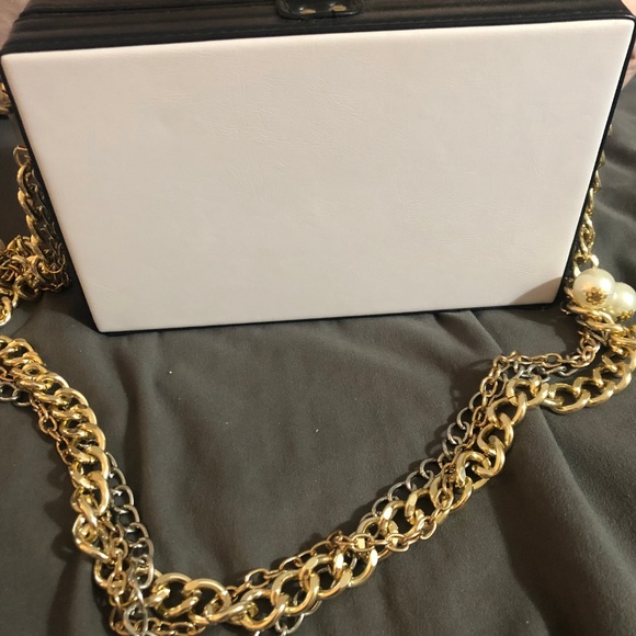 Queen of Hearts Card Purse - Picture 6 of 6